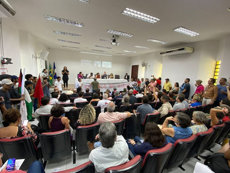 Greve nas universidades e institutos federais do Brasil