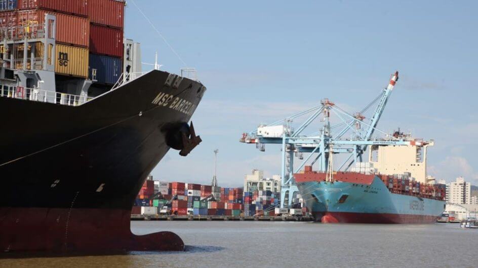 JBS vai assumir as operações de contêineres no Porto de Itajaí